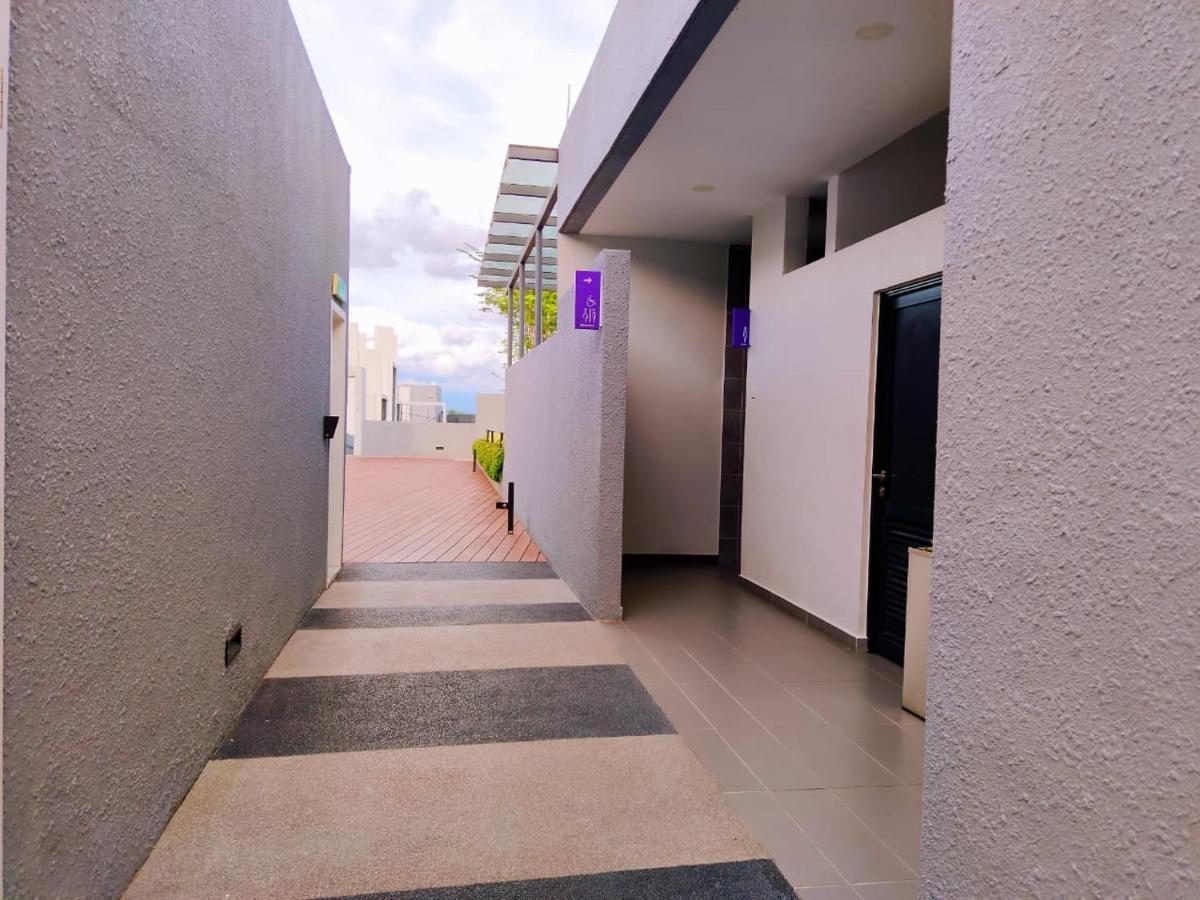 Maxine Suites Kuala Lumpur Exterior foto